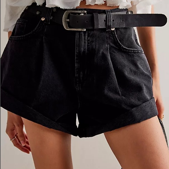 We The Free Danni Shorts - Picture 1 of 7